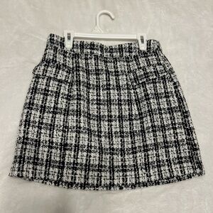 Black and white plaid skirt